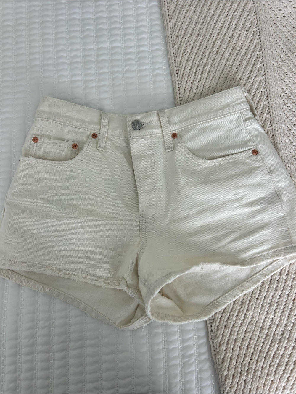 Levi’s White Denim Shorts 501